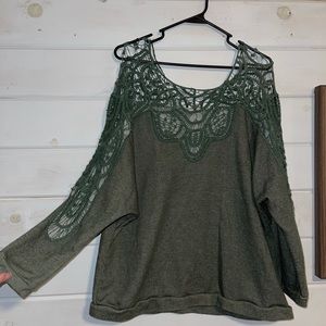 Long sleeve, lace top